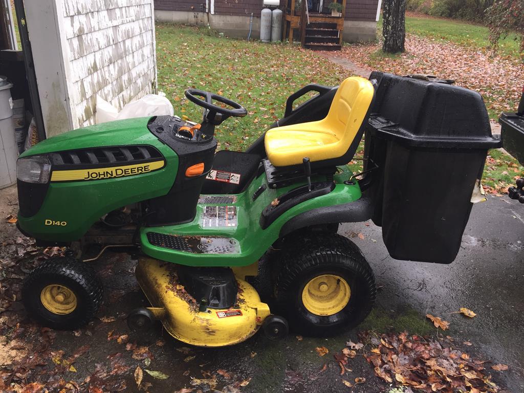 TIMED ONLINE AUCTION WOODWORKING EQUIPMENT - 2014 JD D140 TRACTOR Auction