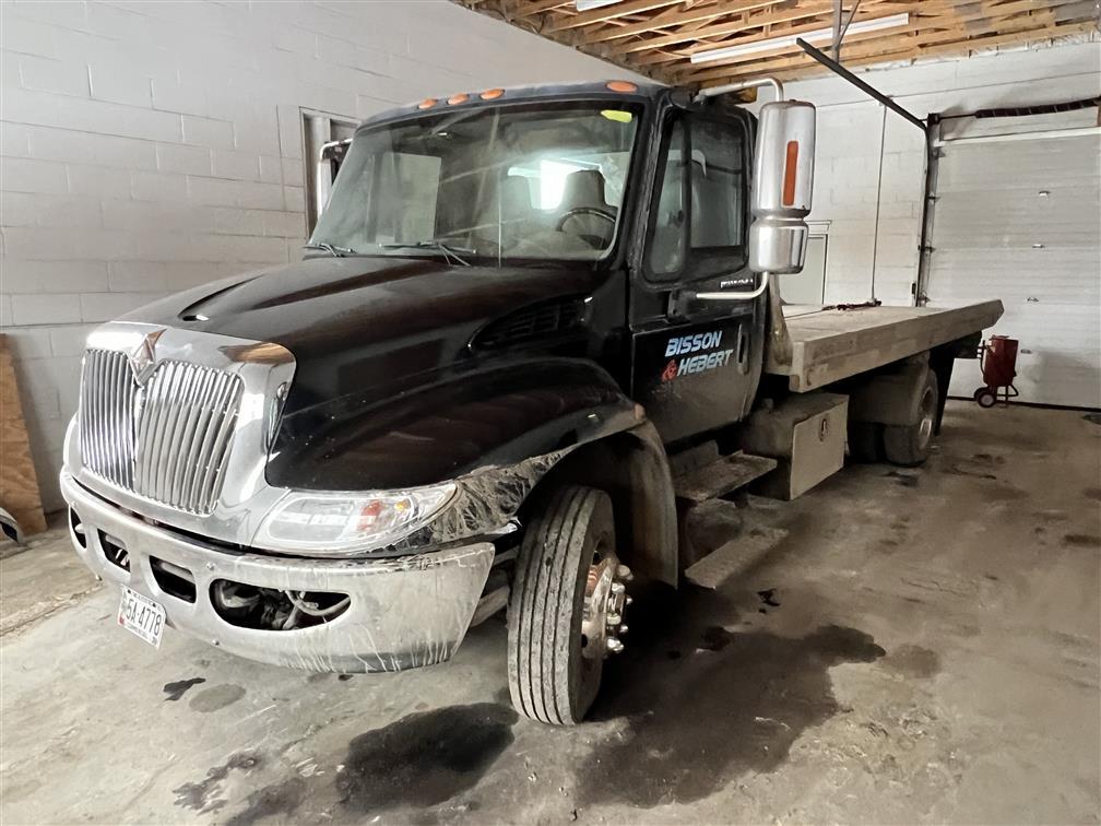 PUBLIC TIMED ONLINE AUCTION AUTO BODY, LIFTS, WELDING, RAMP TRUCK Auction