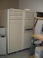 HP 3000 Series Server Auction Photo