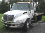 Lot 103 - 2002 Int'l 4300 Ramp Truck Auction Photo