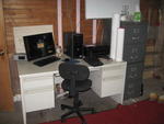 Desk, chair & (2) 4-drawer file cabinets Auction Photo