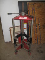AWARD WINNING RECOVERY TRUCKS, TOWING & GARAGE EQUIPMENT SOLD! Auction Photo