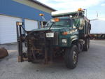 2000 GMC 7600 plow truck Auction Photo