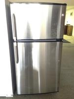 TIMED ONLINE AUCTION 275+ NEW BRAND NAME APPLIANCES - FLOOR MODELS Auction Photo
