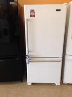 TIMED ONLINE AUCTION 275+ NEW BRAND NAME APPLIANCES - FLOOR MODELS Auction Photo