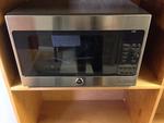 TIMED ONLINE AUCTION 275+ NEW BRAND NAME APPLIANCES - FLOOR MODELS Auction Photo