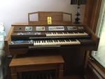 BALDWIN FANFARE DELUXE ORGAN WITH BENCH Auction Photo