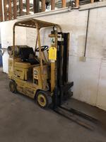 CAT TOWMOTOR T40 FORKLIFT Auction Photo