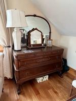 VINTAGE 5-DRAWER DRESSER W/ MIRROR, BEAUTIFUL INLAY, CARVING Auction Photo