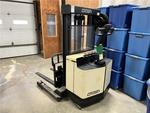 CROWN WR SERIES ELECTRIC WALKIE STACKER Auction Photo