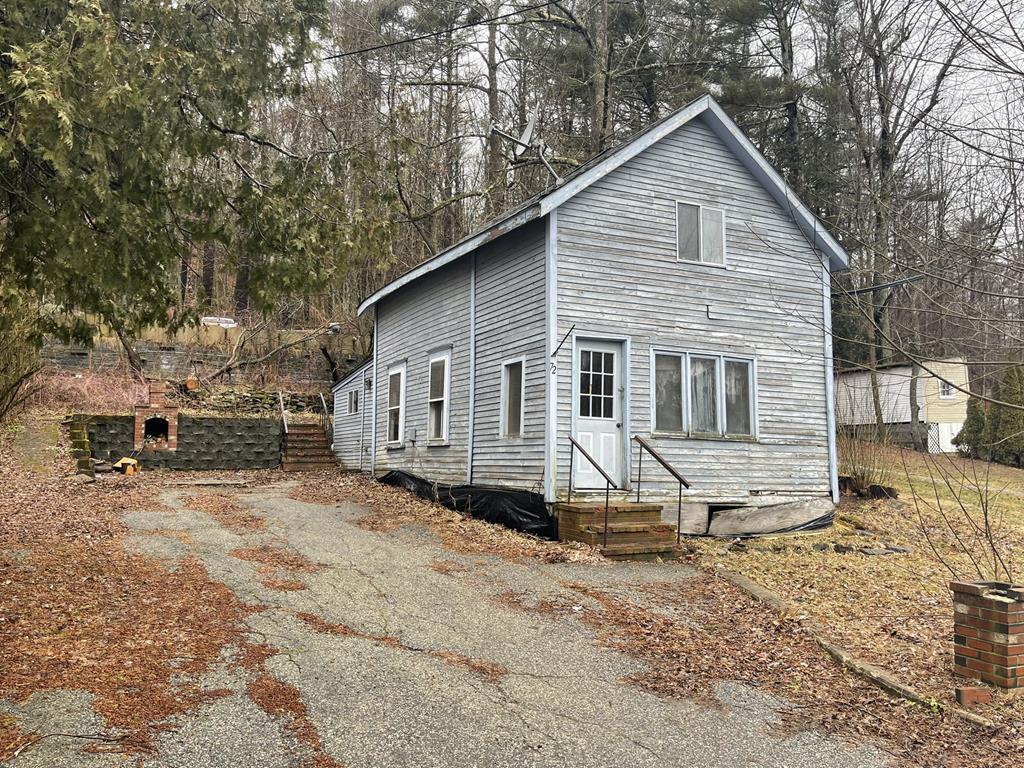 2BR Cottage – Water Views Auction