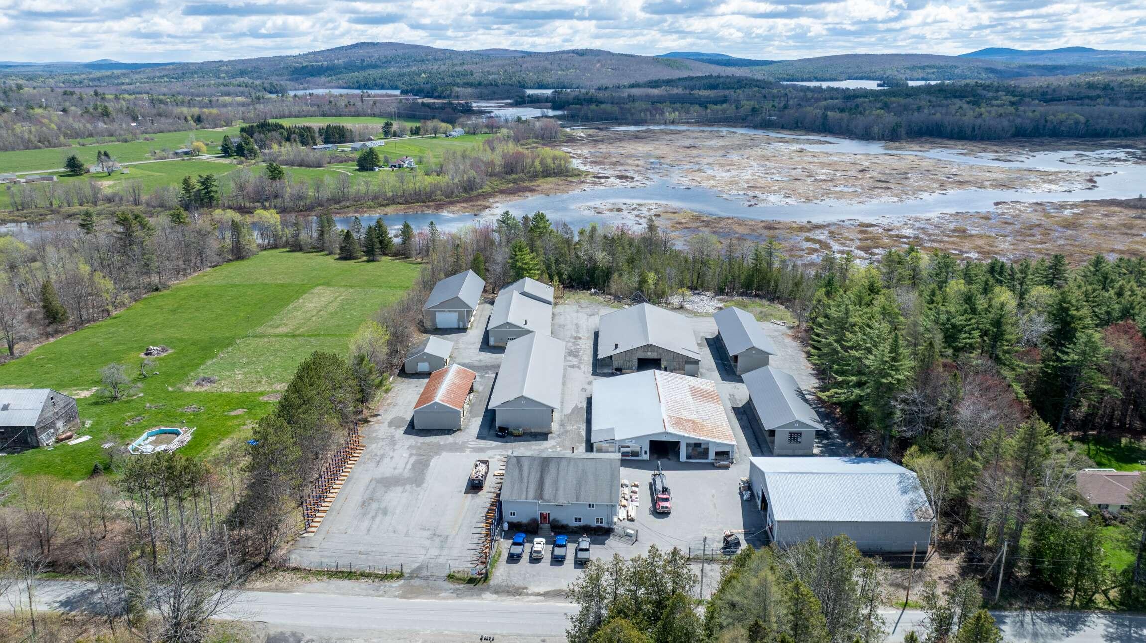 50,546+/-SF Industrial Flex Property 6.6+/- Acres Auction