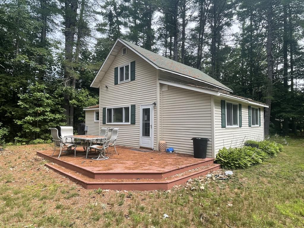 2BR Cape Style Home - 1+/- Acres Auction