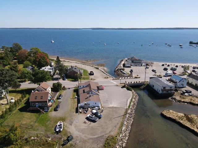 4,083+/-SF Fully Equipped Restaurant - .33+/- Acres - Ocean Views Auction