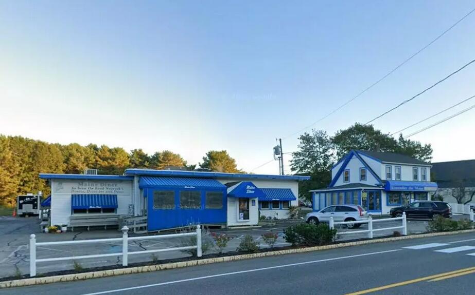 Restaurant & Retail Buildings Support Equipment - 3.58+/- Ac Auction