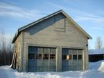 Employee Housing Garage Auction Photo