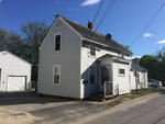 New England Cape Style Home Auction Photo