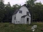 Gambrel Home - 3.04 +/- Acres Auction Photo