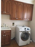 Laundry Room Auction Photo