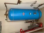Laundry water heater Auction Photo